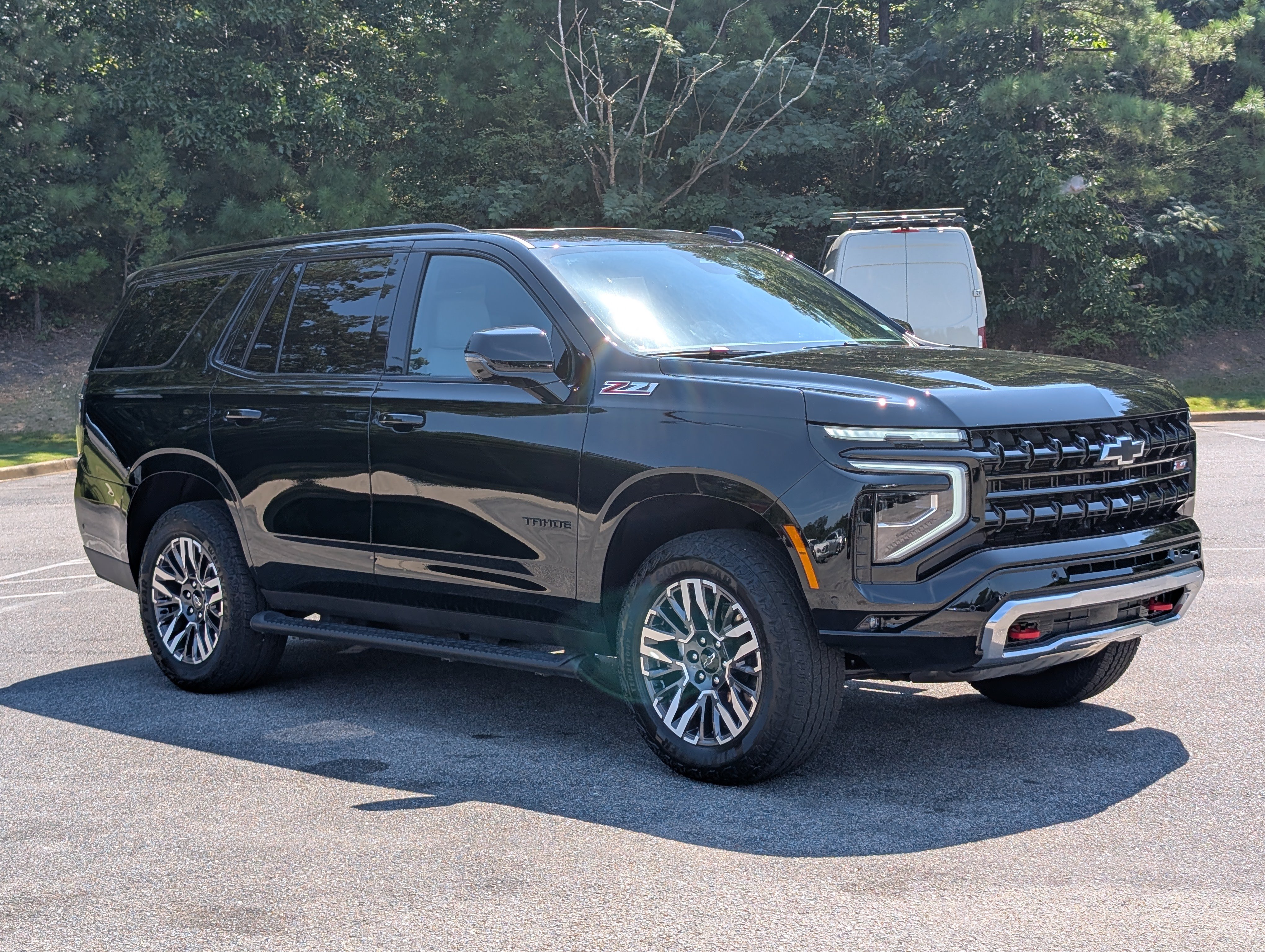 Used 2026 Chevrolet Tahoe Z71 w/ Comfort Package AWD/4WD image 11