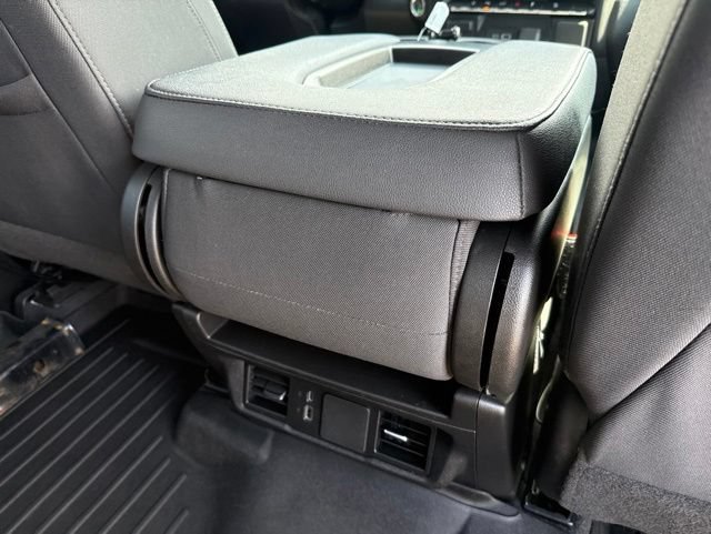 Used 2024 Chevrolet Silverado 2500 Custom w/ Custom Value Package AWD/4WD image 42