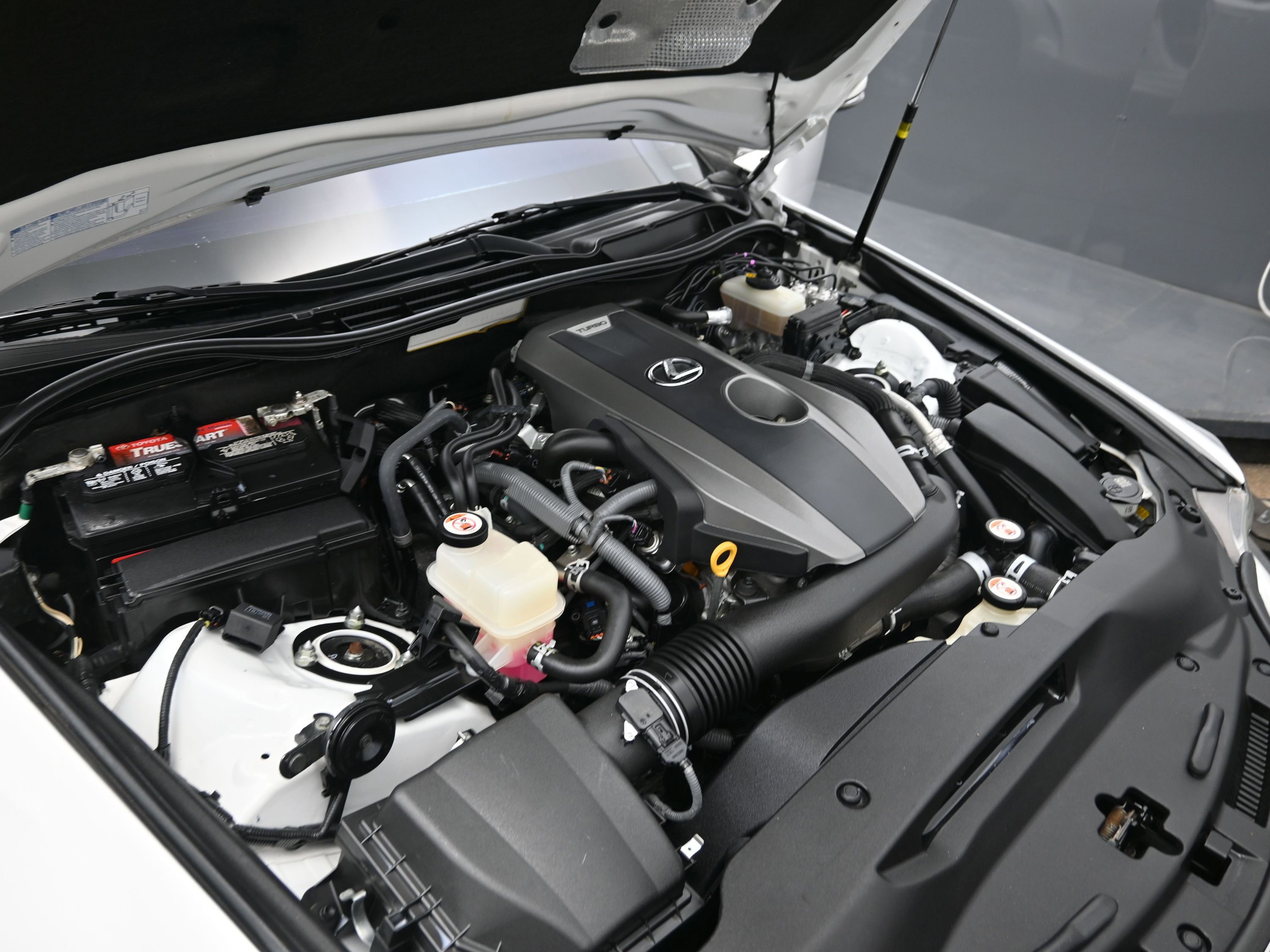 Used 2016 Lexus IS 200t image 20