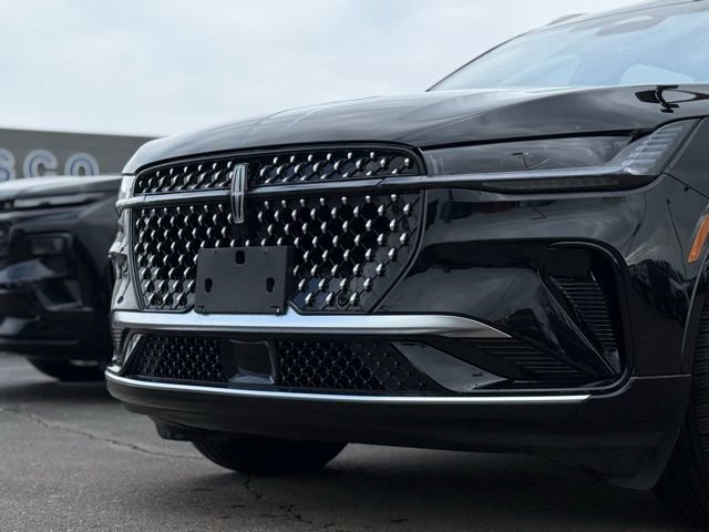 Used 2025 Lincoln Nautilus Reserve image 53