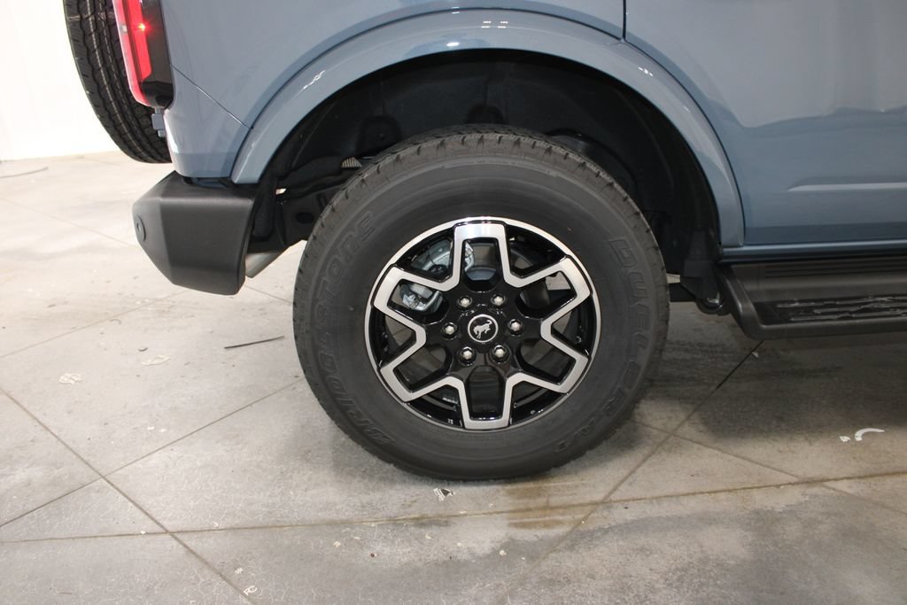 Used 2025 Ford Bronco Outer Banks AWD/4WD image 34