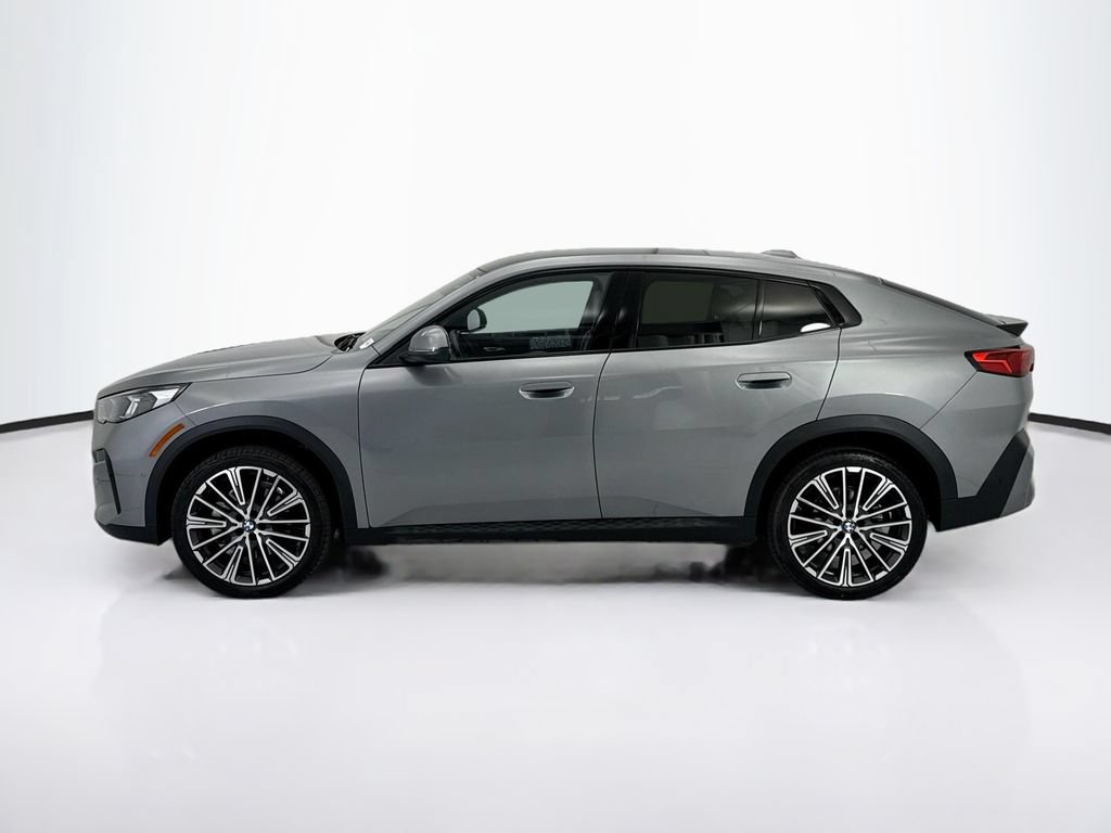 Used 2026 BMW X2 xDrive28i AWD/4WD image 8