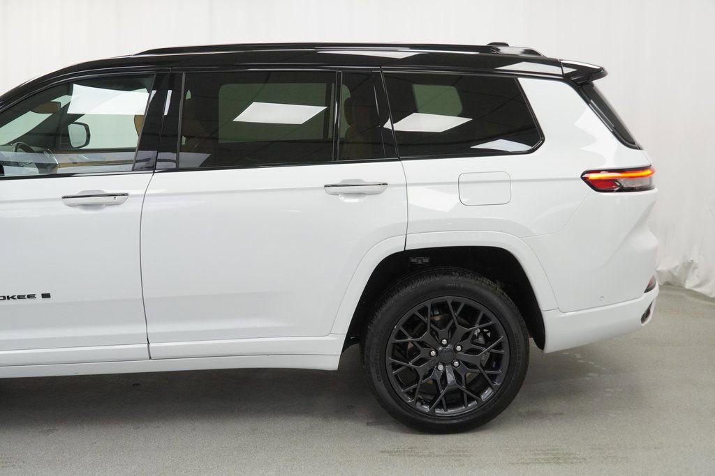 Certified 2024 Jeep Grand Cherokee L Summit image 17