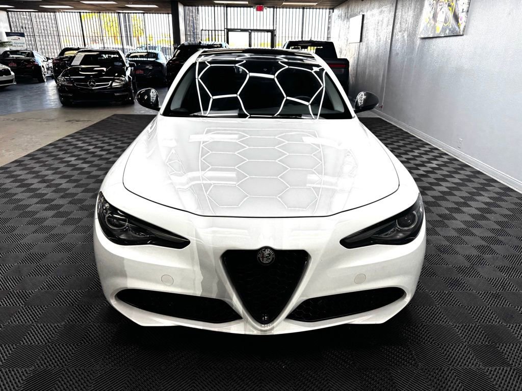 Used 2019 Alfa Romeo Giulia Ti w/ Nero Edizione image 6