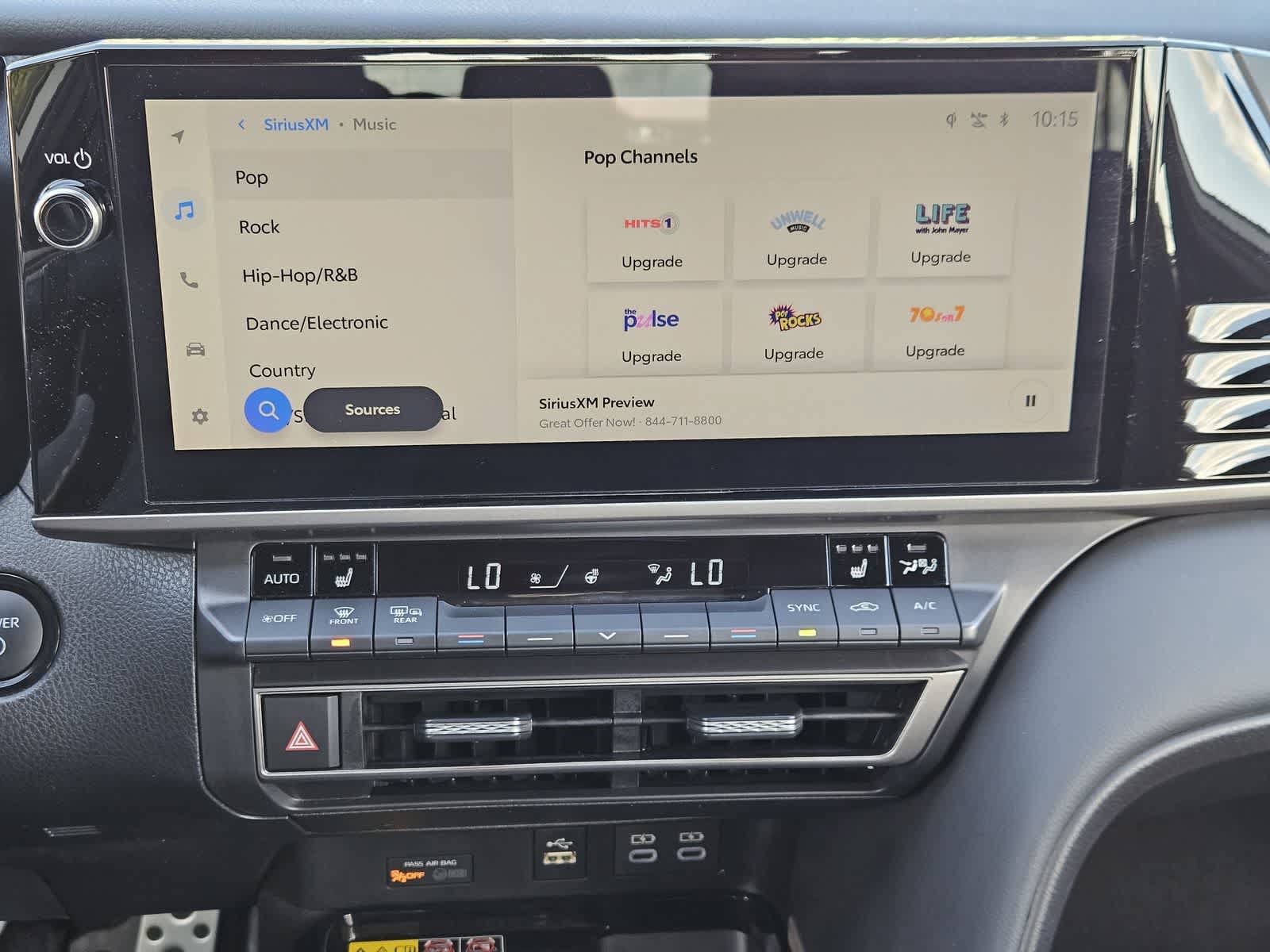 Used 2025 Toyota Camry XSE FWD image 15