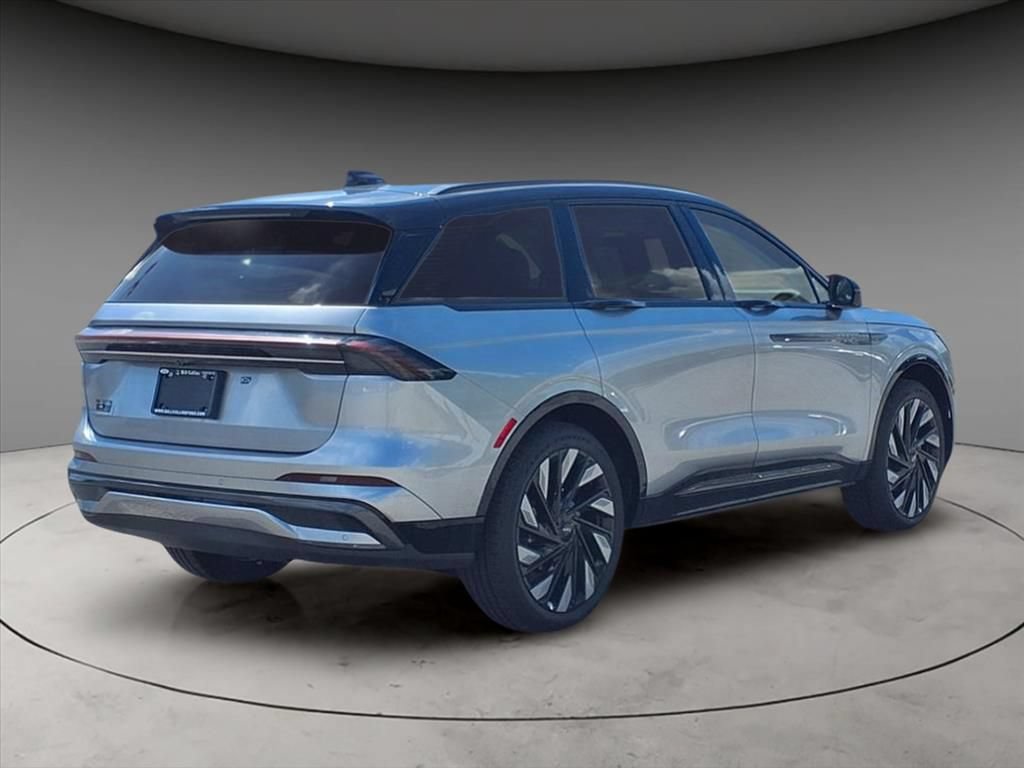 New 2025 Lincoln Nautilus Reserve w/ Jet Appearance Package AWD/4WD image 8