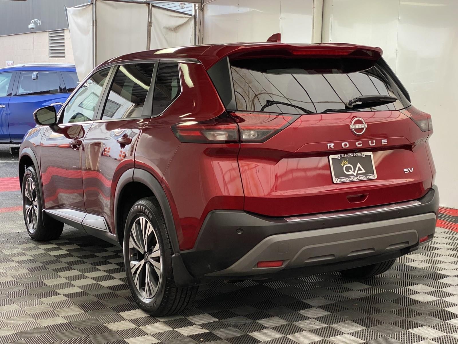 Used 2022 Nissan Rogue SV FWD image 4