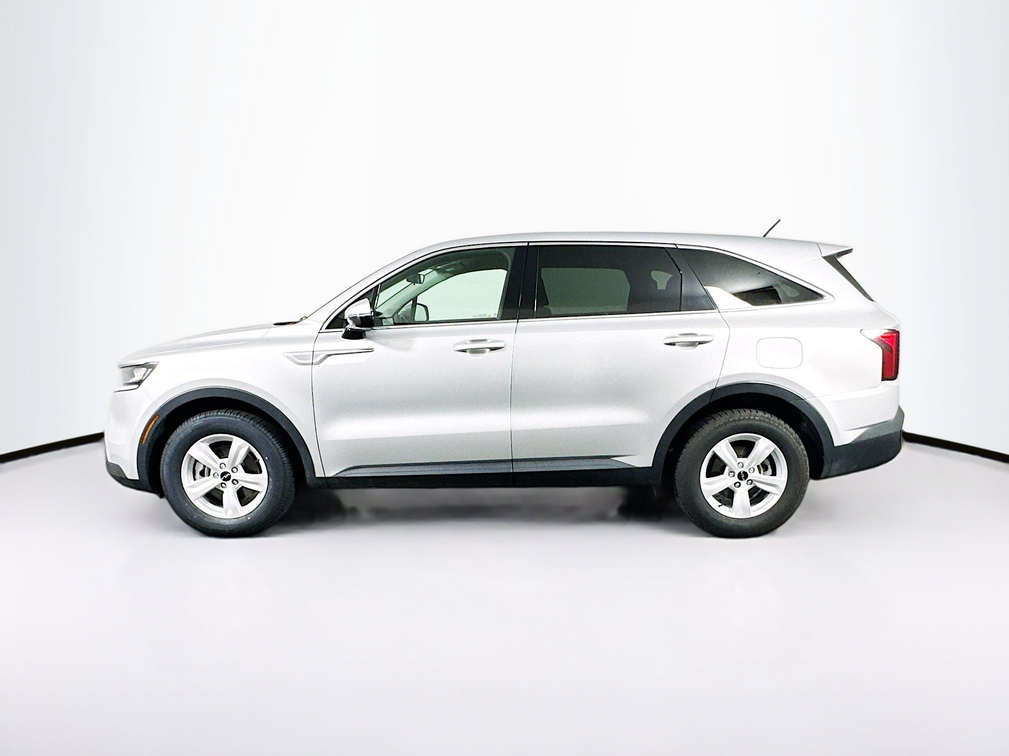 Used 2022 Kia Sorento LX FWD image 4