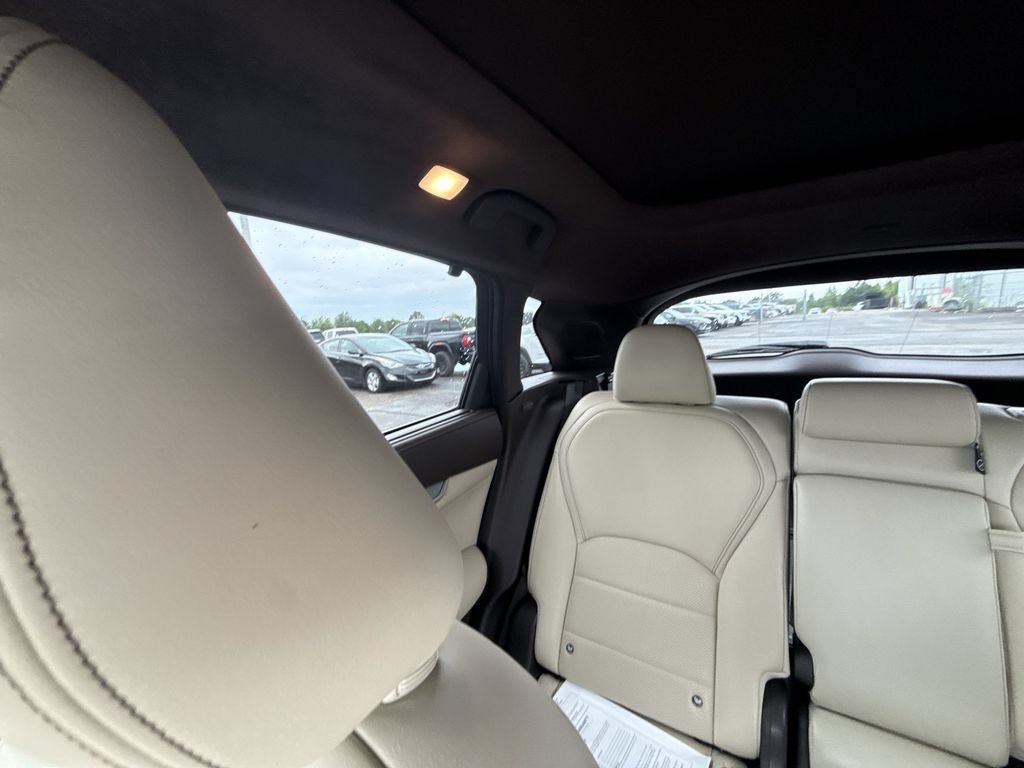 Used 2019 INFINITI QX50 Essential w/ Sensory Package AWD/4WD image 10