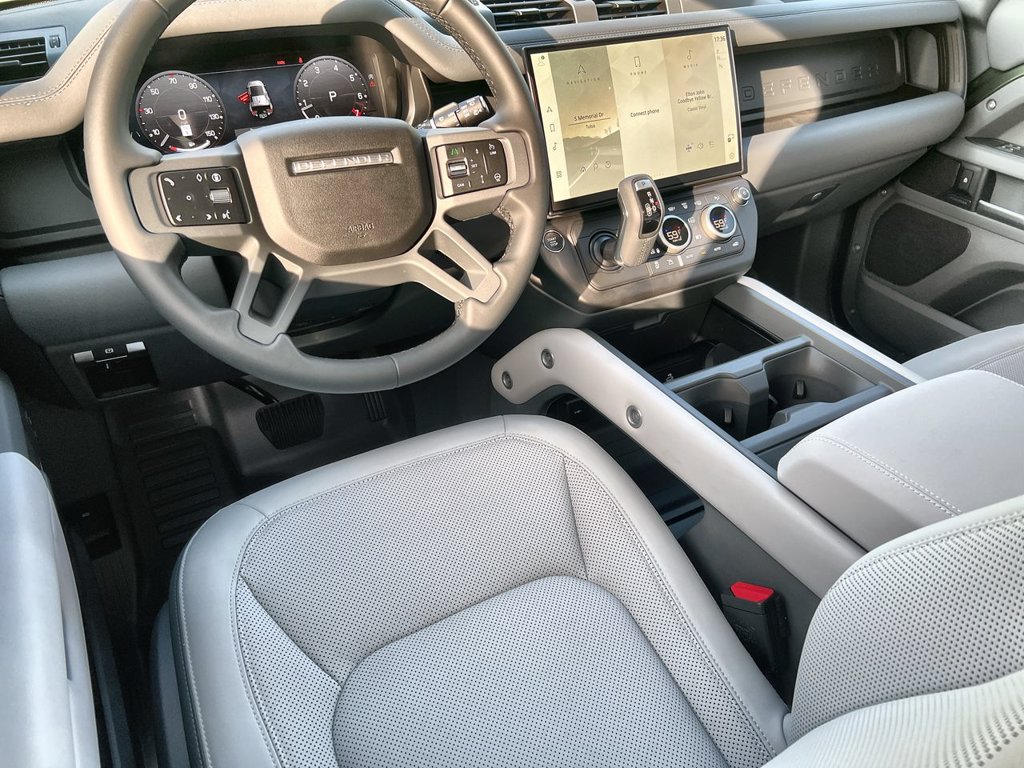 New 2026 Land Rover Defender 110 S AWD/4WD image 13