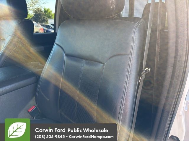 Used 2015 Ford F250 Lariat w/ Lariat Interior Package AWD/4WD image 24