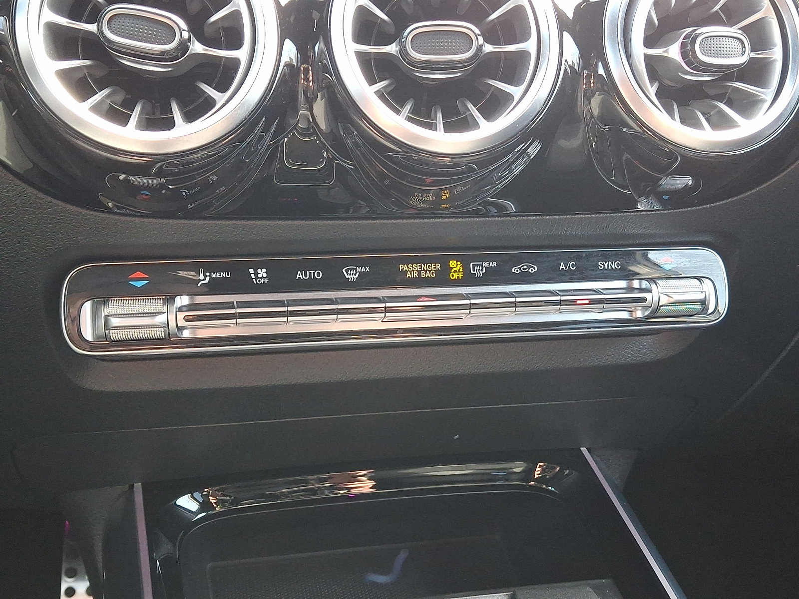 Used 2022 Mercedes-Benz GLA 35 AMG 4MATIC image 14