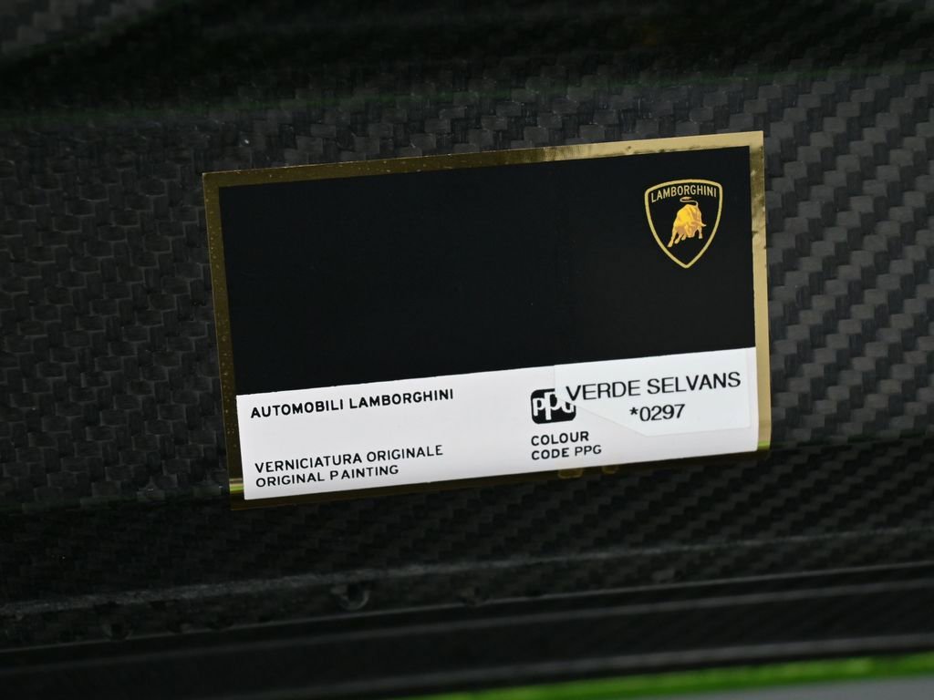 Used 2023 Lamborghini Huracan Tecnica image 31