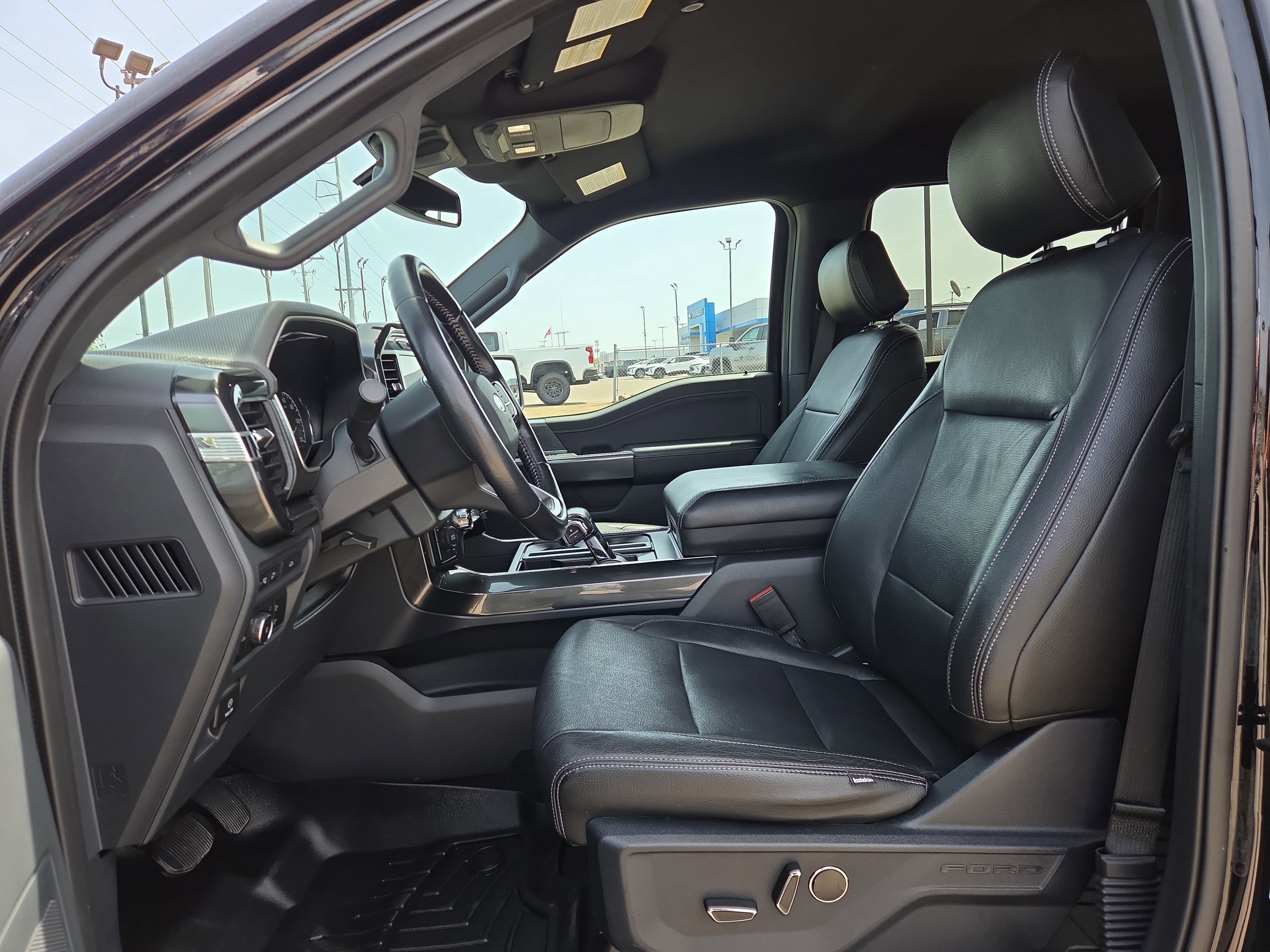 Used 2021 Ford F150 XLT w/ Equipment Group 302A High image 10