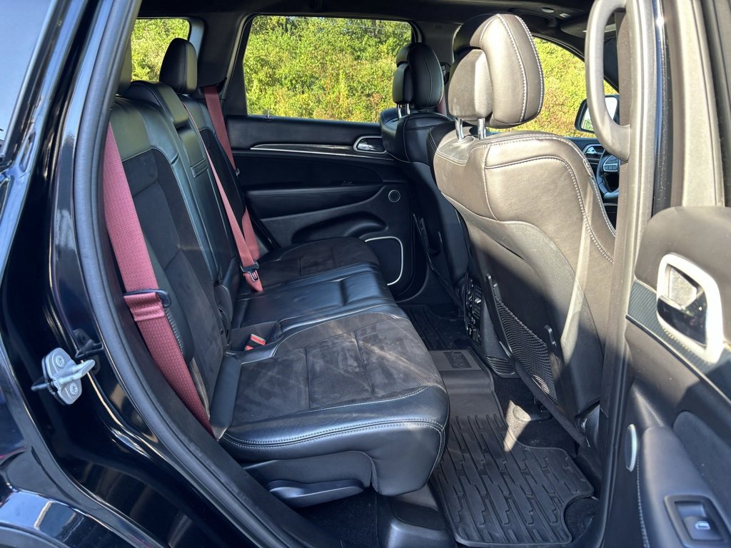Used 2020 Jeep Grand Cherokee SRT image 28