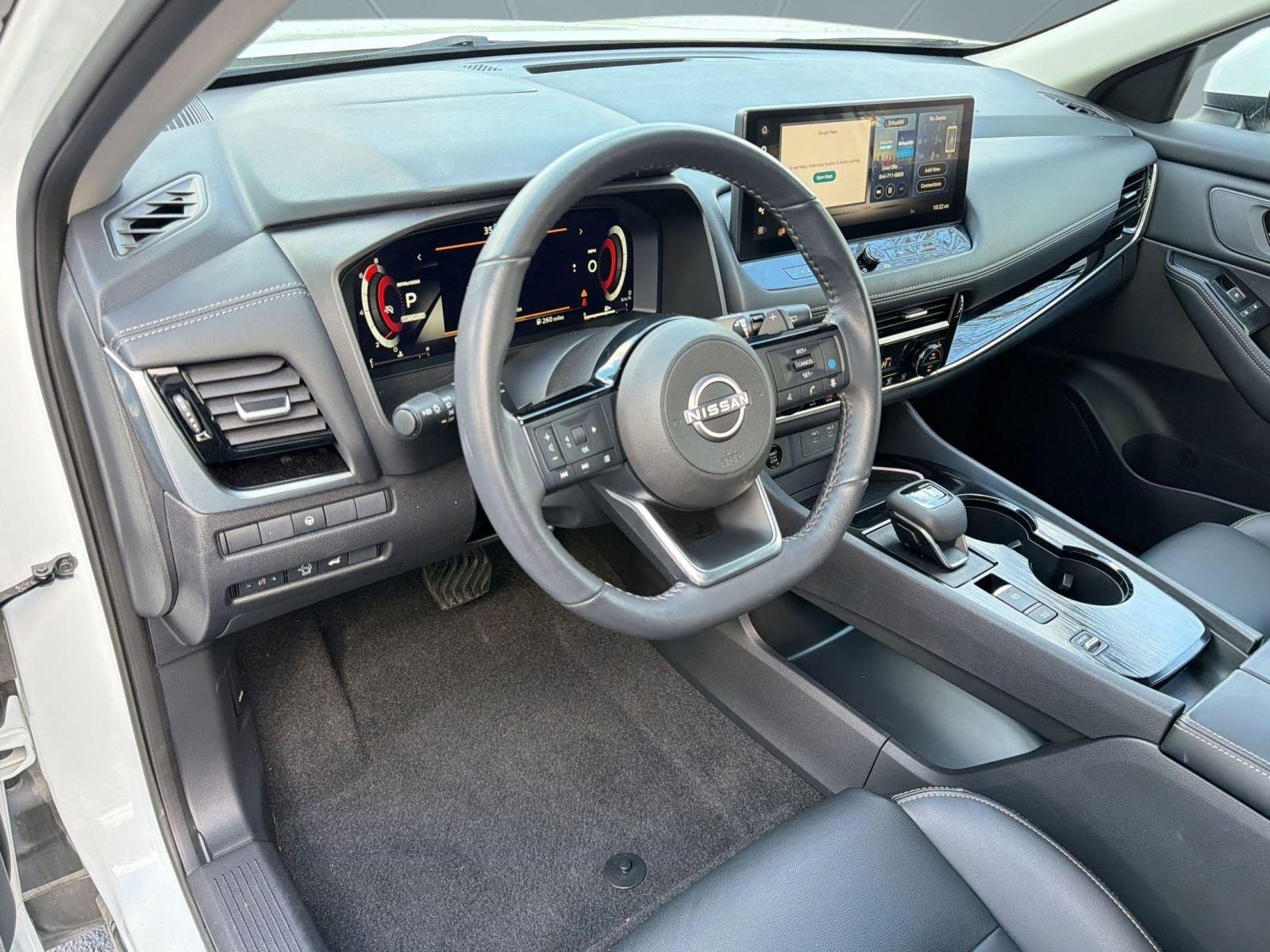 Used 2024 Nissan Rogue SL w/ SL Premium Package image 4