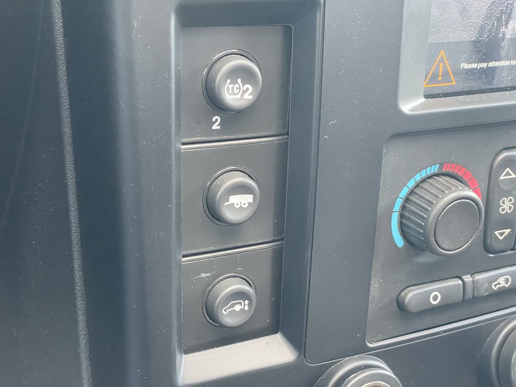 Used 2007 HUMMER H2 SUT AWD/4WD image 32