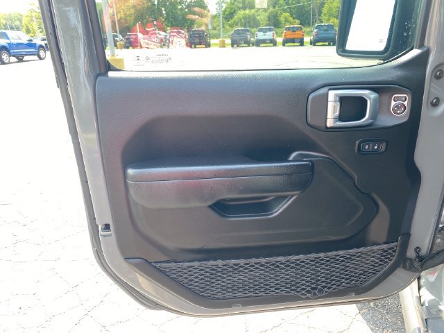Used 2021 Jeep Wrangler Unlimited Rubicon w/ Uconnect 4C Nav & Sound Group AWD/4WD image 14