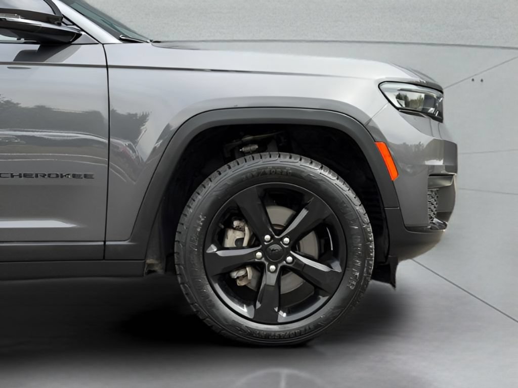 Used 2022 Jeep Grand Cherokee L Laredo AWD/4WD image 12