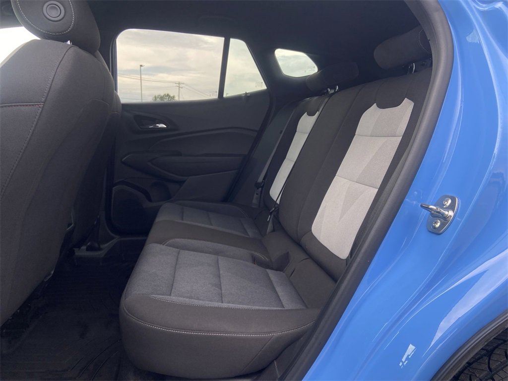 Certified 2024 Chevrolet Trax RS image 24