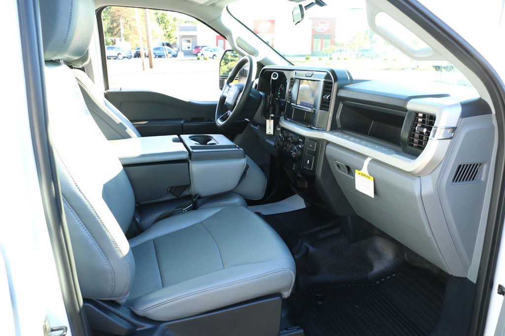 Used 2025 Ford F250 XL w/ XL Off-Road Package AWD/4WD image 29