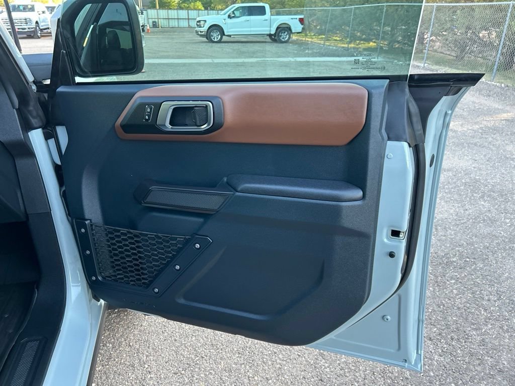 Used 2024 Ford Bronco Outer Banks AWD/4WD image 46
