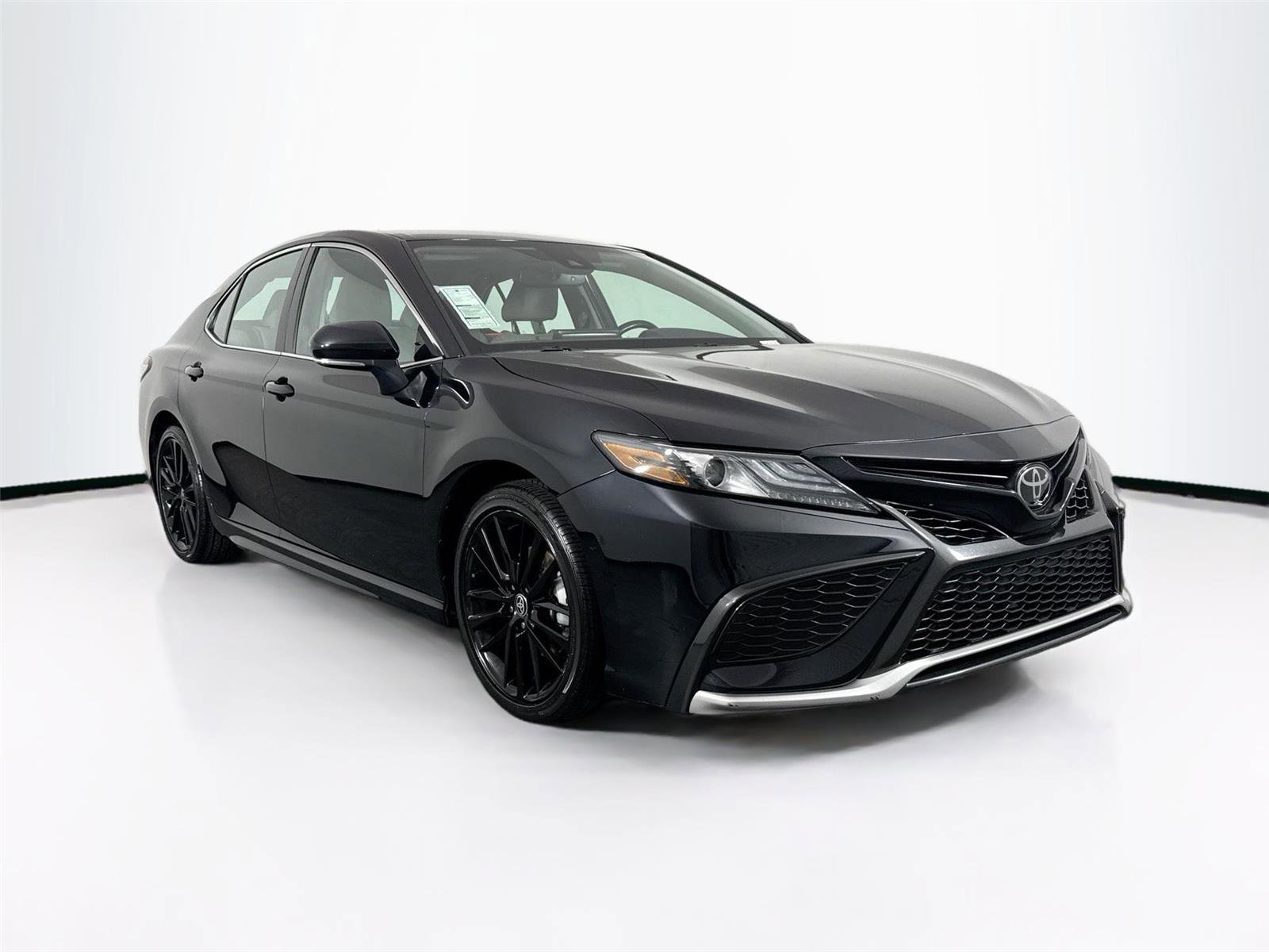 Certified 2023 Toyota Camry XSE FWD image 9