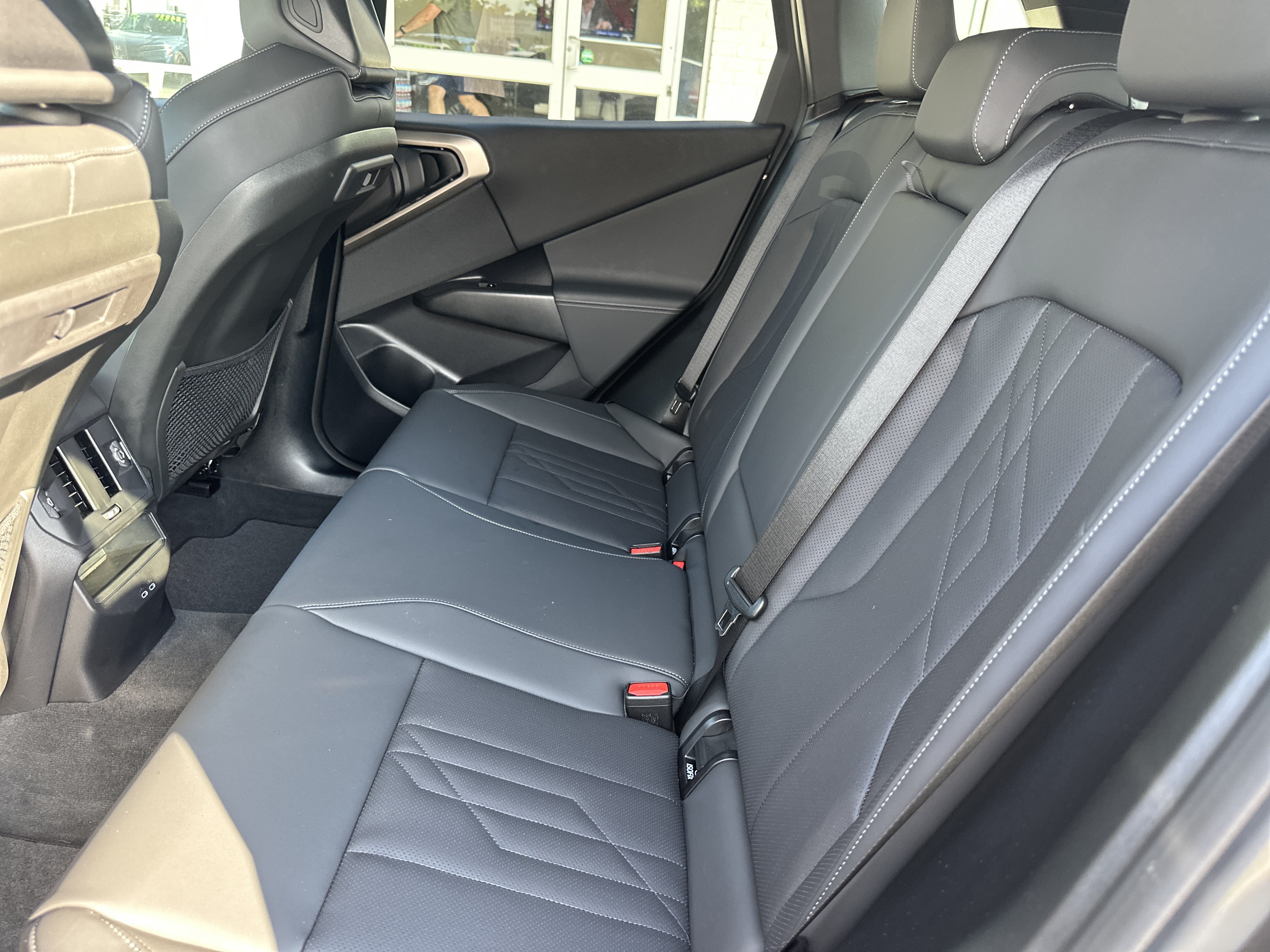 Used 2025 BMW X3 xDrive30i w/ Premium Package AWD/4WD image 12