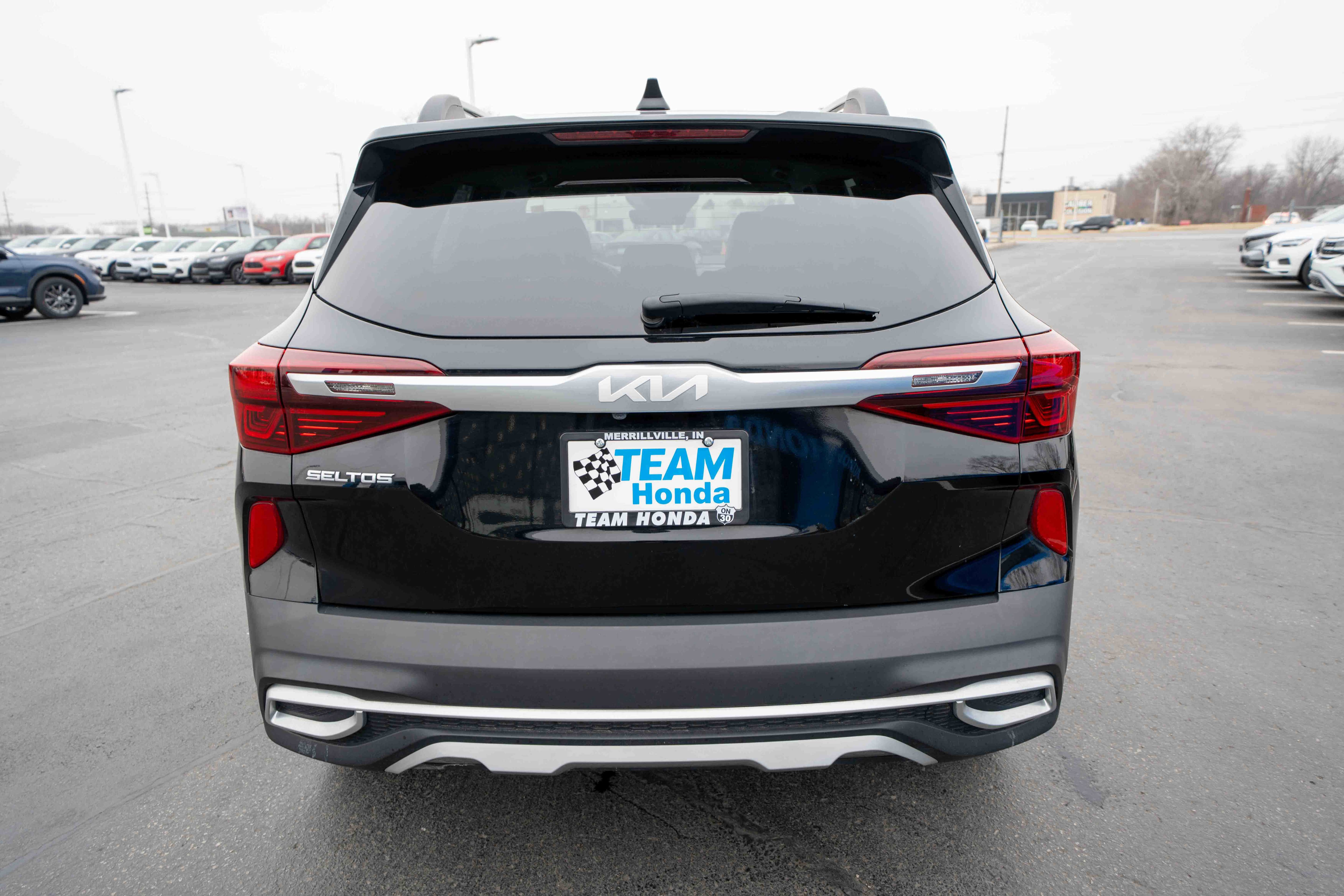 Used 2022 Kia Seltos Nightfall Edition image 5