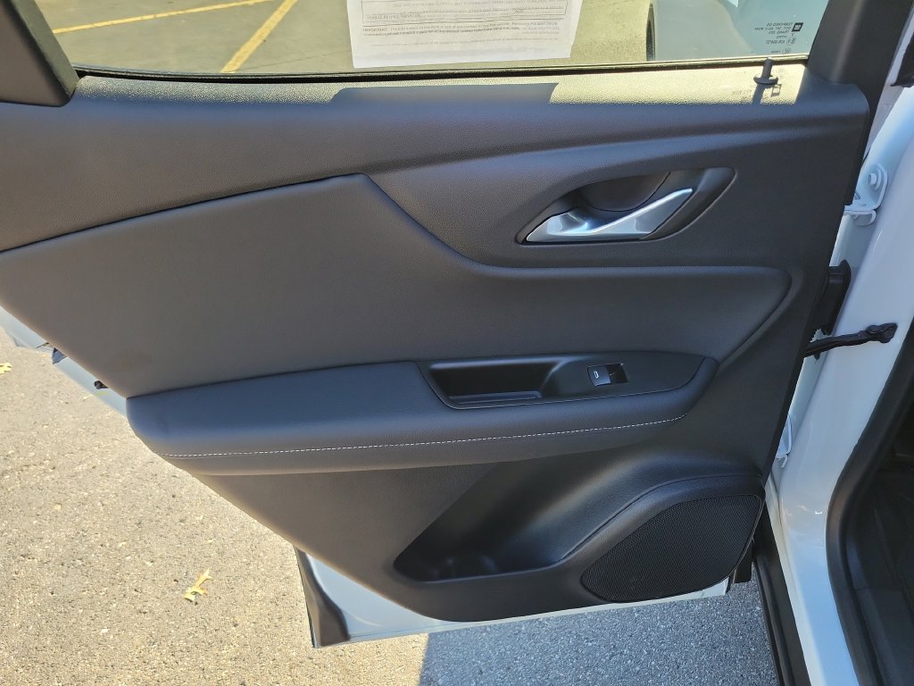 Used 2026 Chevrolet Blazer LT w/ Convenience Package FWD image 21