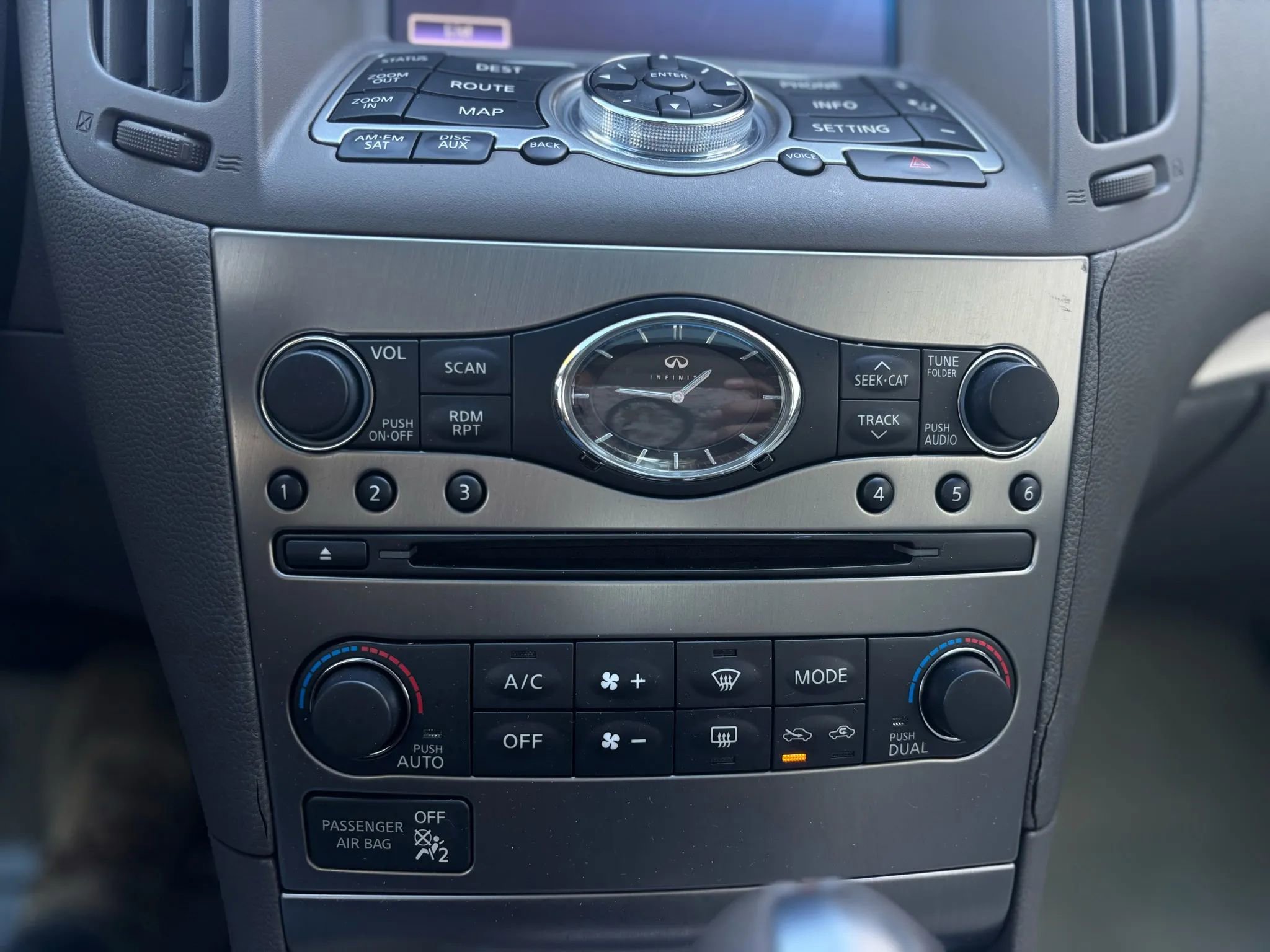 Used 2012 INFINITI G37 x Coupe w/ Premium Pkg image 25