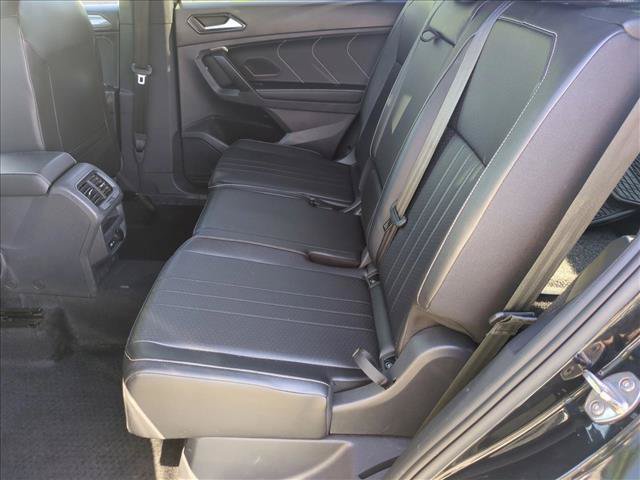 Used 2024 Volkswagen Tiguan SE R-Line FWD image 19