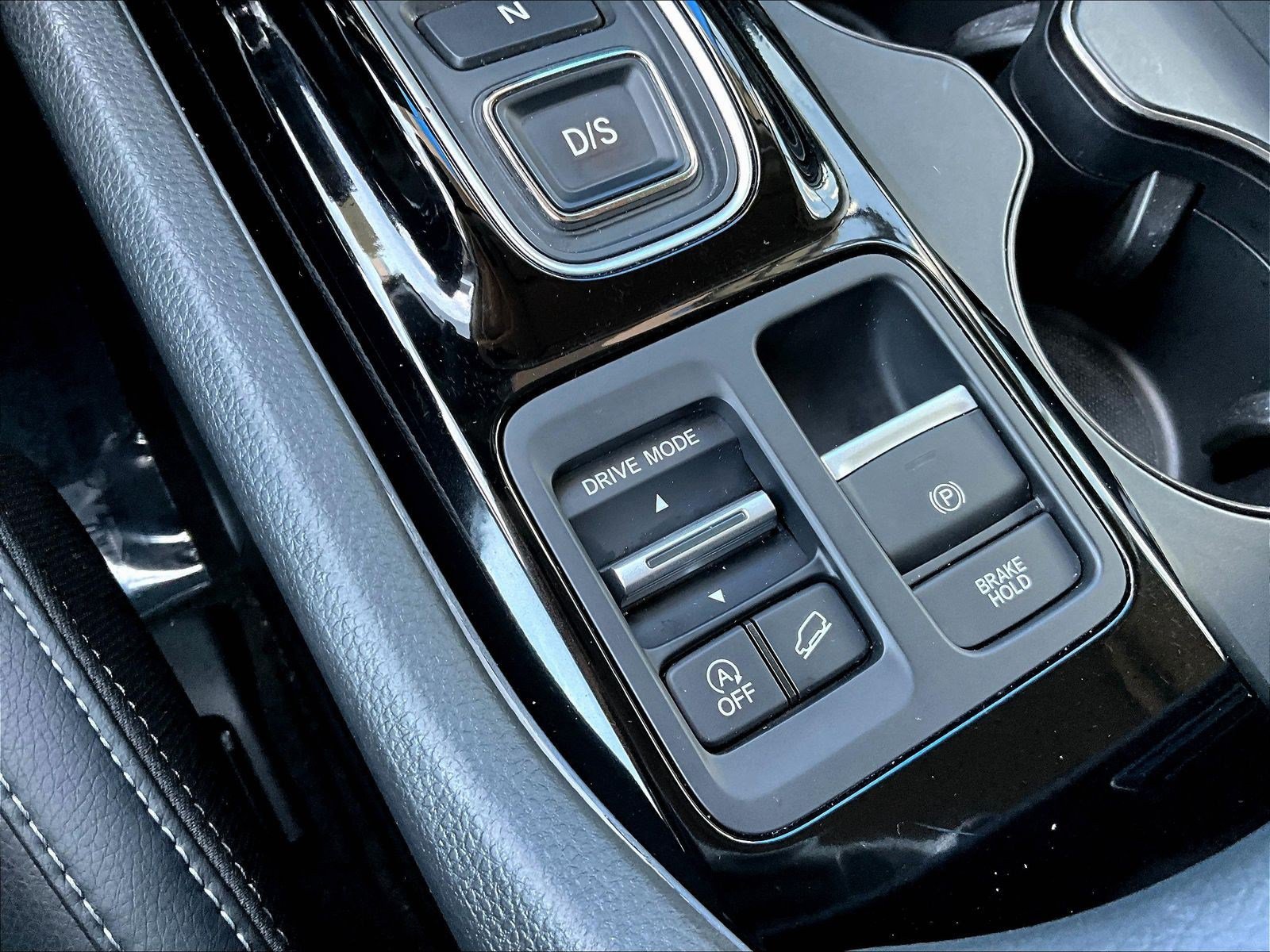 Used 2025 Honda Pilot EX-L image 15