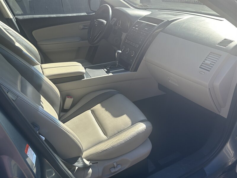 Used 2011 MAZDA CX-9 Touring w/ Moonroof & Bose Audio Pkg AWD/4WD image 9