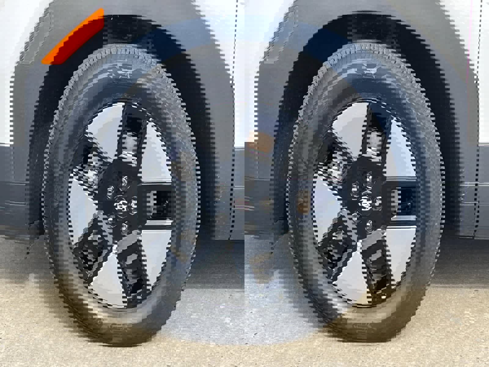 Certified 2025 Hyundai Santa Fe SEL image 26