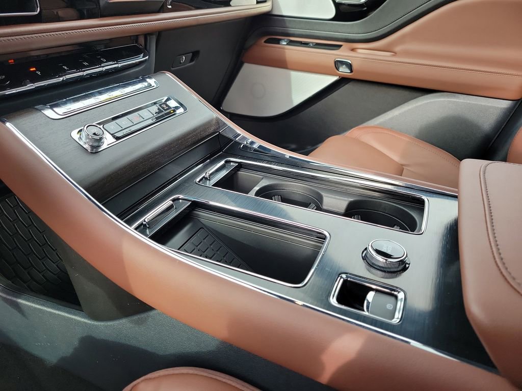 New 2026 Lincoln Aviator Reserve AWD/4WD image 29