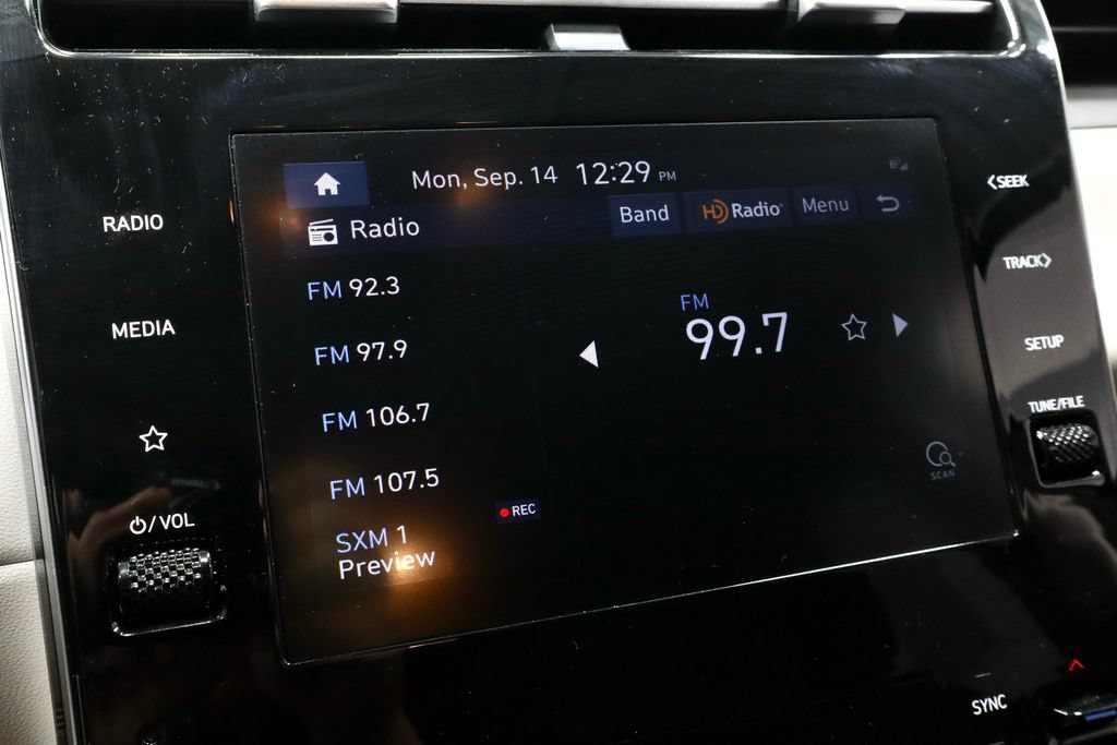 Used 2024 Hyundai Tucson SEL AWD/4WD image 3