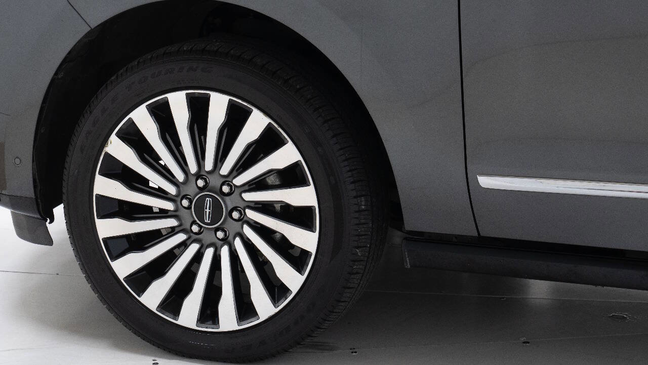 Used 2018 Lincoln Navigator Reserve w/ Technology Package image 82