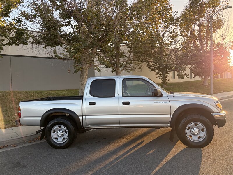 Used 2003 Toyota Tacoma PreRunner RWD image 2