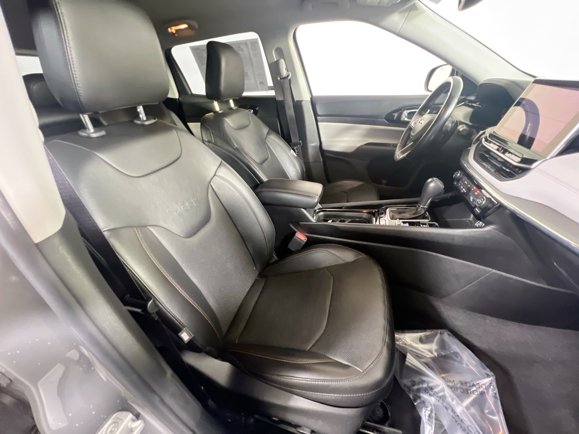 Used 2022 Jeep Compass Limited w/ Elite Group AWD/4WD image 27