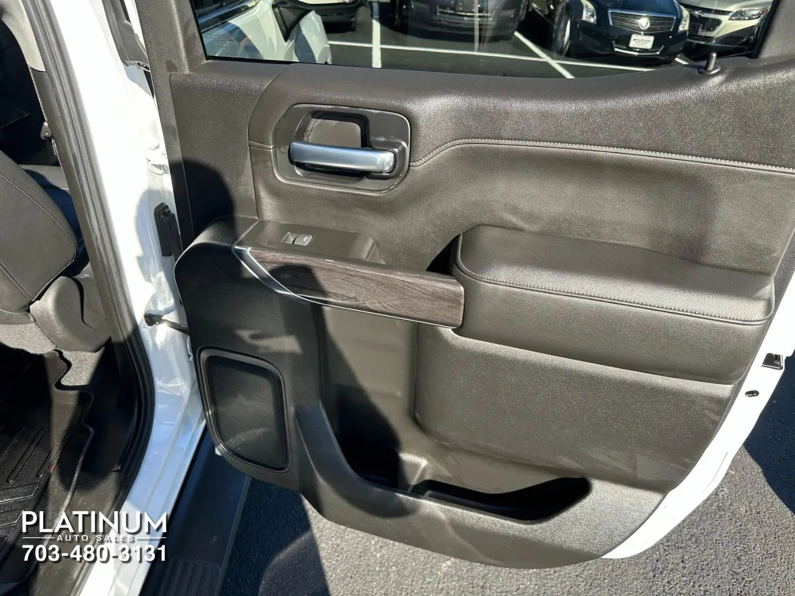 Used 2020 Chevrolet Silverado 1500 LTZ w/ LTZ Premium Package image 21