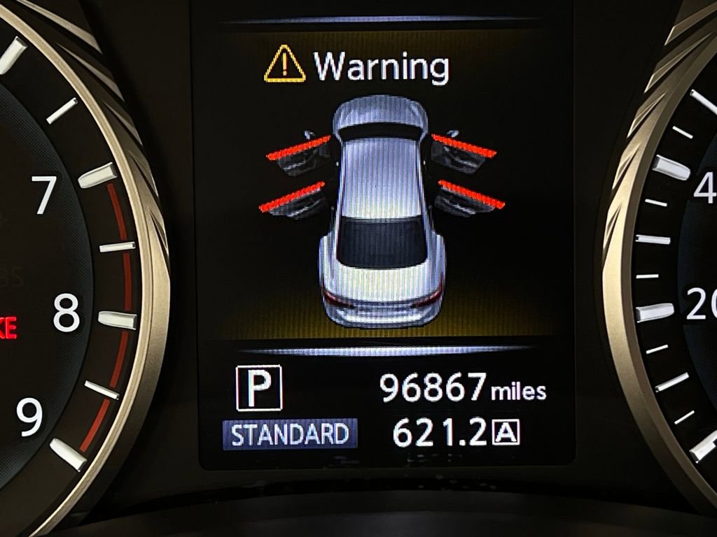 Used 2019 INFINITI Q50 Luxe image 17