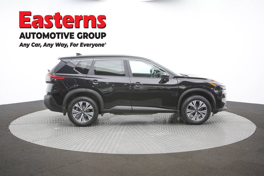 Used 2023 Nissan Rogue SV AWD/4WD image 45