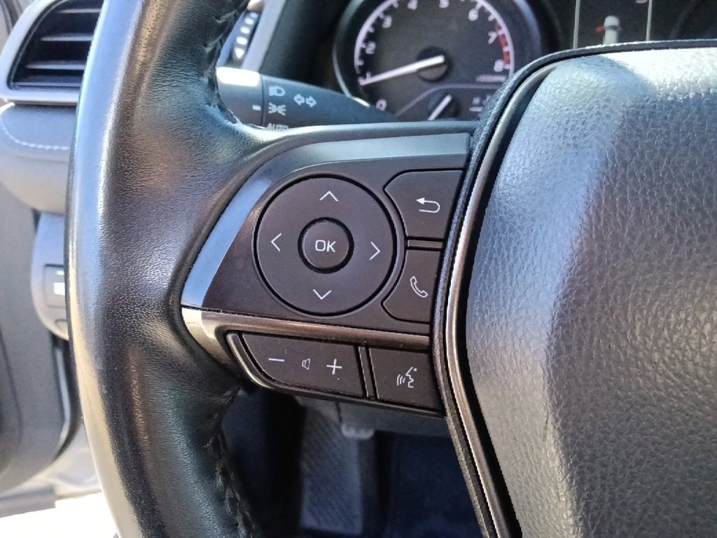 Used 2024 Toyota Camry SE image 18