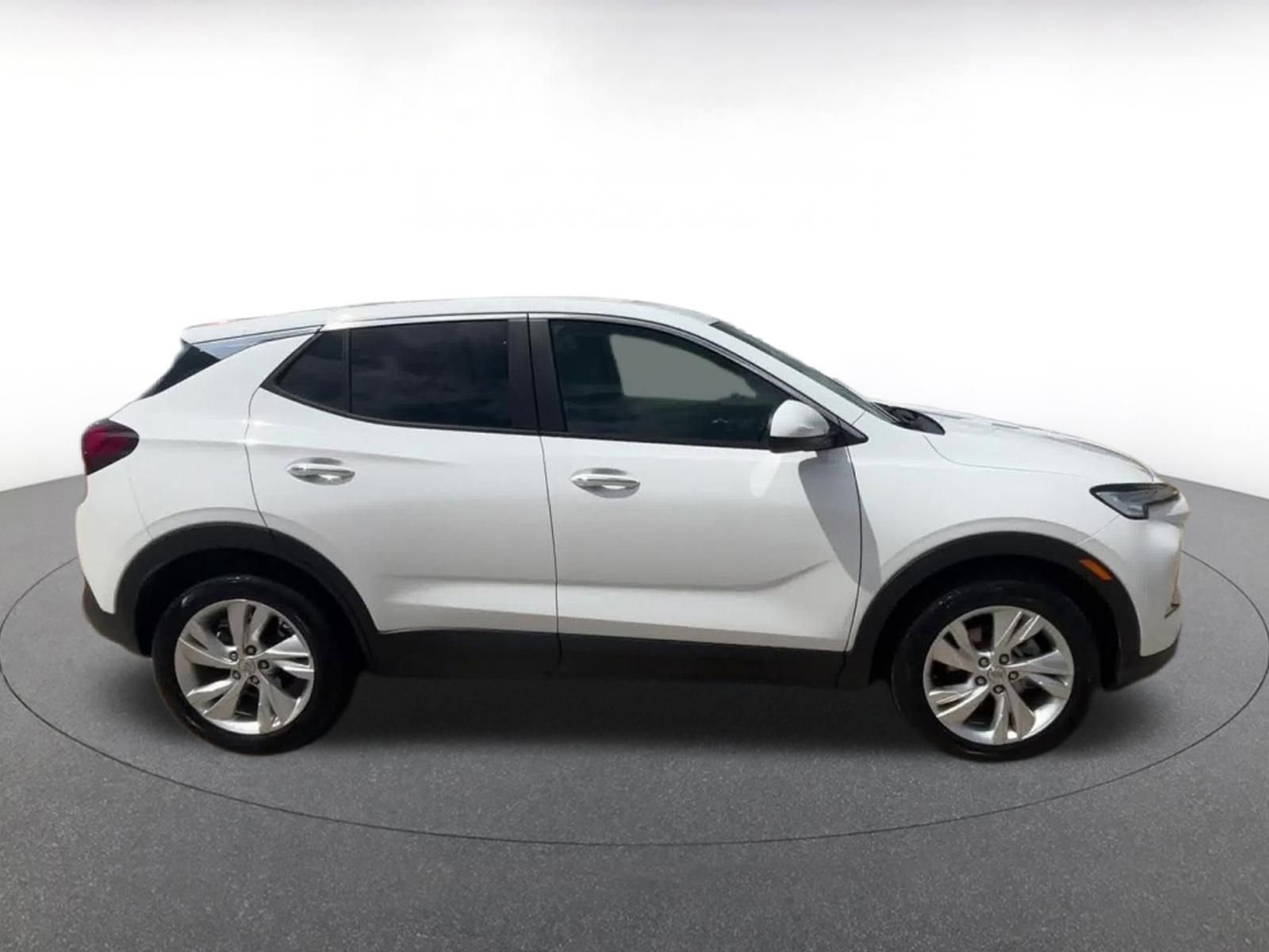 Used 2025 Buick Encore GX Preferred FWD image 16