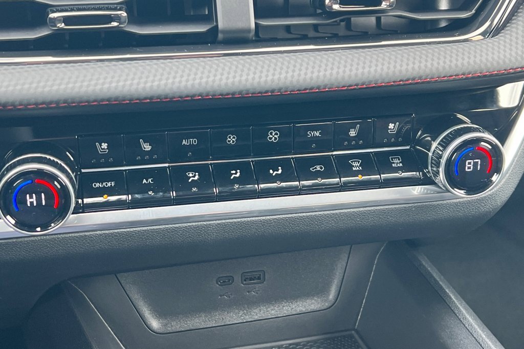 New 2026 Chevrolet Equinox RS w/ Convenience Package III image 18