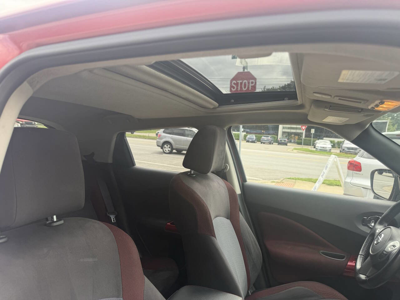 Used 2015 Nissan Juke SV image 12