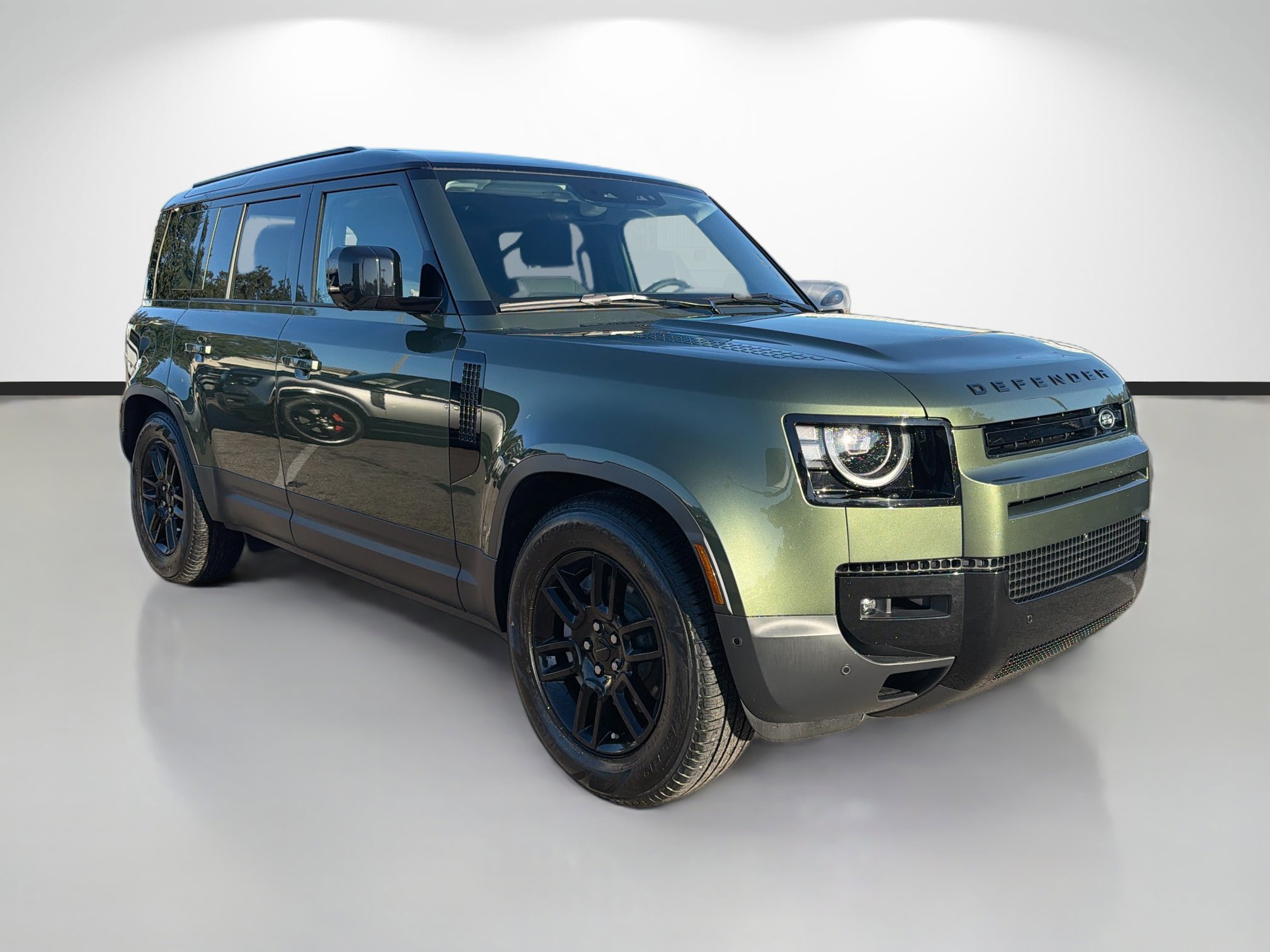 New 2026 Land Rover Defender 110 S image 7