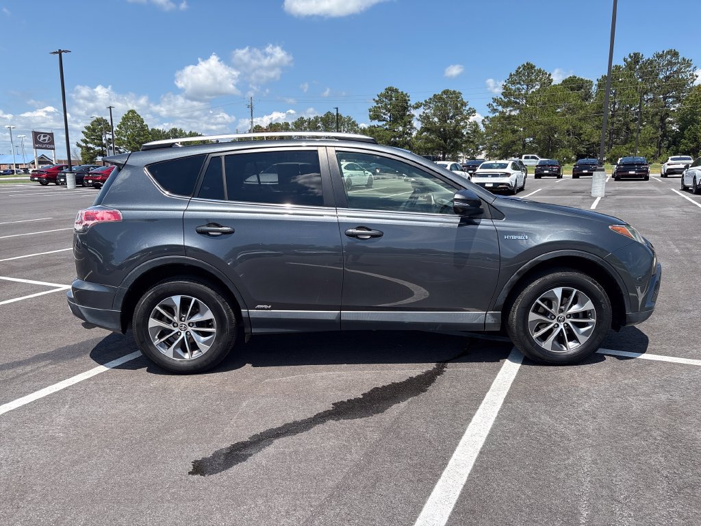 Used 2016 Toyota RAV4 XLE w/ Convenience Package AWD/4WD image 29