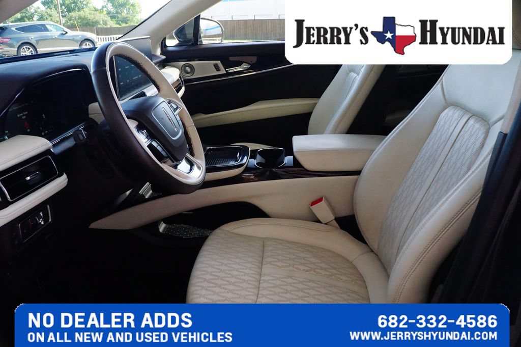 Used 2022 Lincoln Nautilus Black Label w/ Class II Trailer Tow Package AWD/4WD image 18